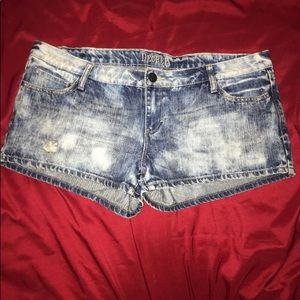 Brand New Decree denim shorts 🩳